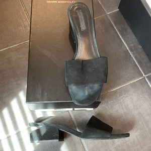 Alexander want black bloc heel sandal